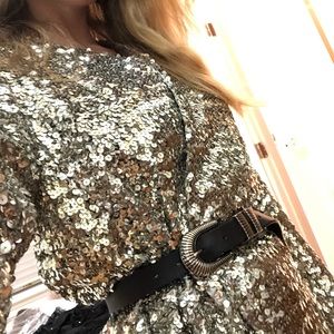 ✨ SILVER SEQUIN JACKET ✨